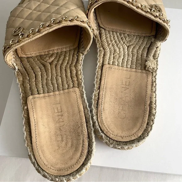 Chanel Interlocking CC Logo Quilted Espadrilles Slides Sandals Size 39 - Picture 5 of 9
